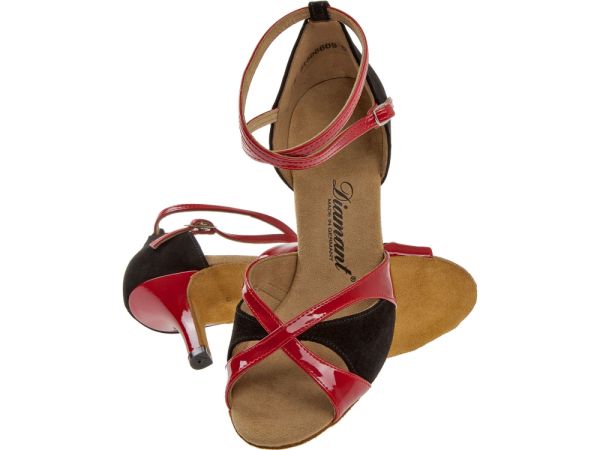 Die Diamant Tanzschuhe sind besonders beliebt bei Tango und Salsa Tänzerinen.